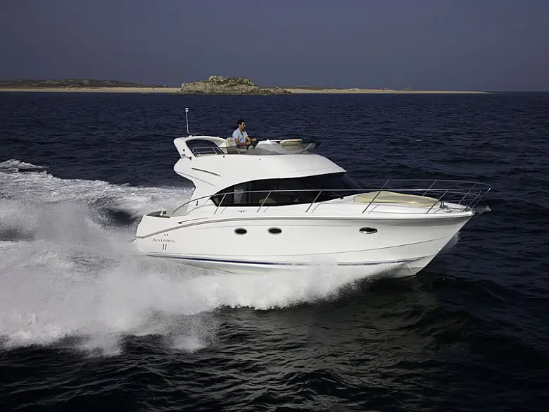 Beneteau Antares 36