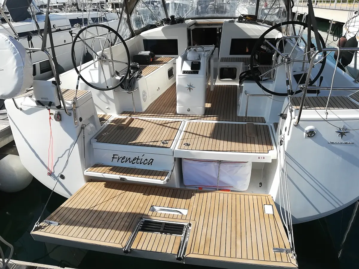 Sun Odyssey 440 - Frenetica  - External image