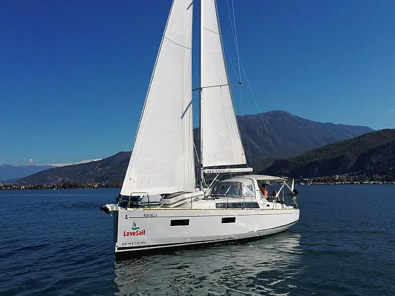 Oceanis 38.1