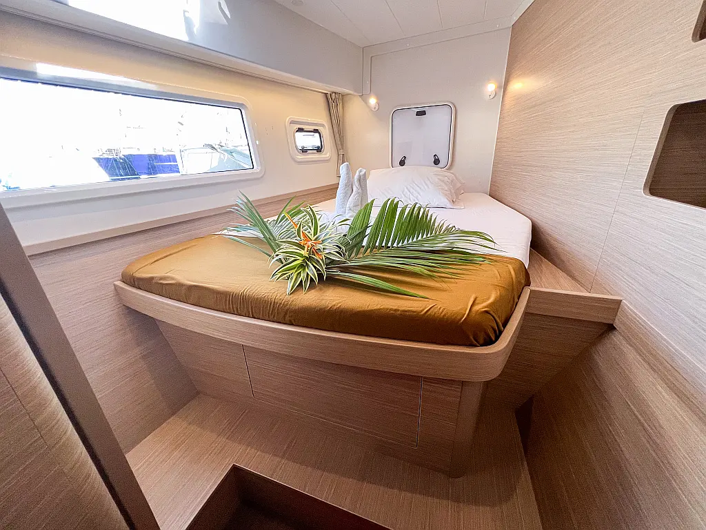 Lagoon 42 - 