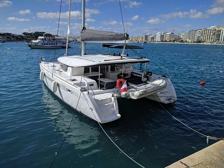 Lagoon 450 SporTop