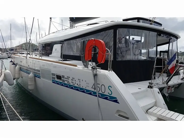 Lagoon 450 SporTop