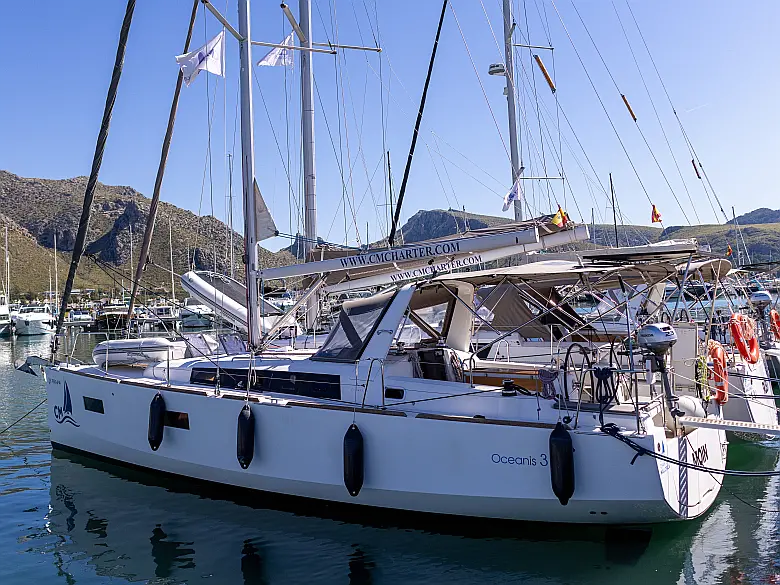 Oceanis 38