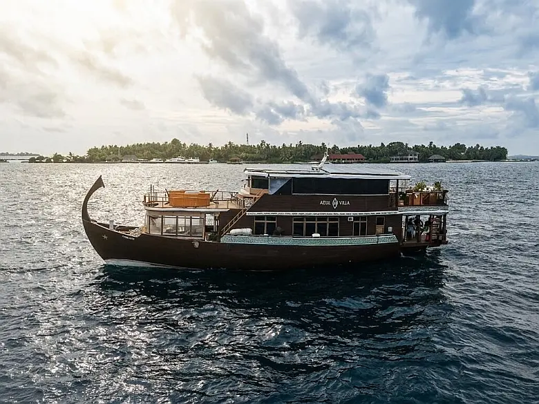 Custom build motoryacht
