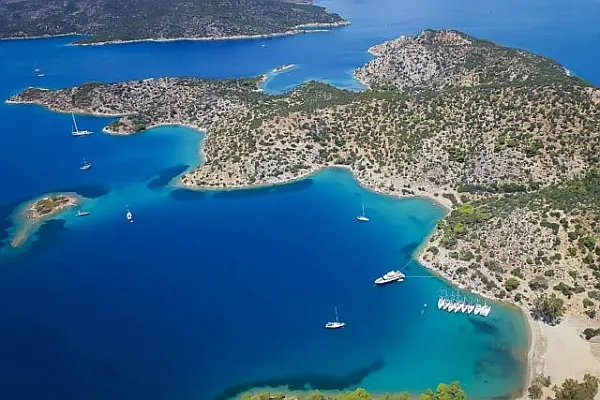 Cabin Charter Saronic 